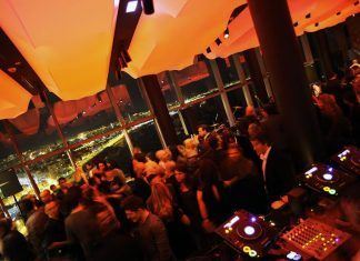 Twenty Six Eclipse Barcelona | R&B con vistas al mar