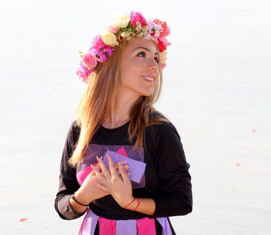 Crea un tocado de flores tú misma