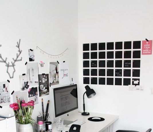 Cómo tener una agenda a la vista y decorar tu oficina con estilo